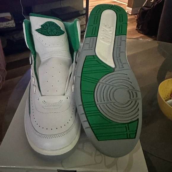 Jordan 2 lucky green - Picture 3 of 6
